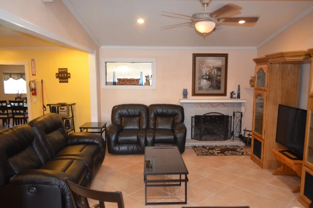 His House - Carlos Place Treatment Center