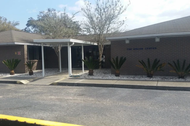 Lakeview Center - Avalon