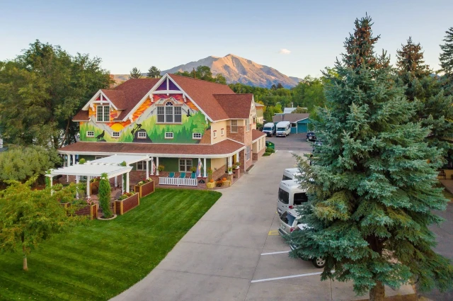 Jaywalker Lodge - Outpatient Program